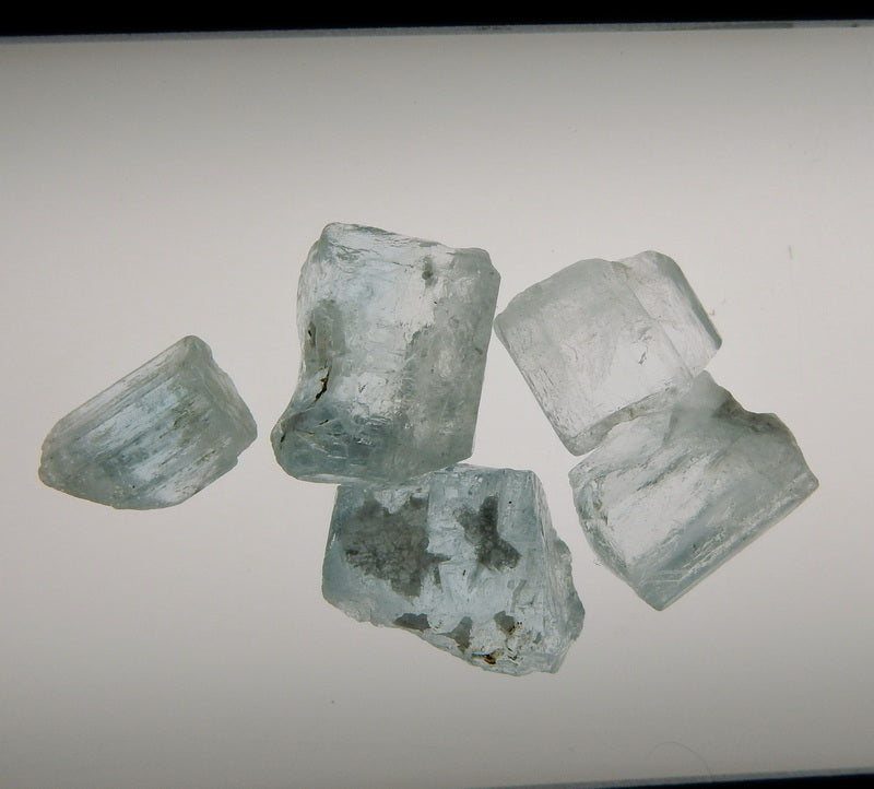 Aquamarine - 32.5 carats - Hand Select Faceting Gem Rough Crystals - prettyrock.com