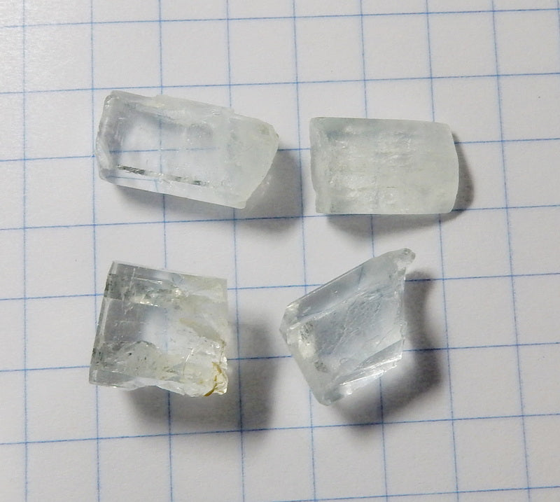Aquamarine - 31 carats - Hand Select Faceting Gem Rough Crystals - prettyrock.com
