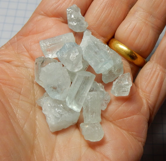 Aquamarine - 82 carats - Hand Select Faceting Gem Rough Crystals - prettyrock.com