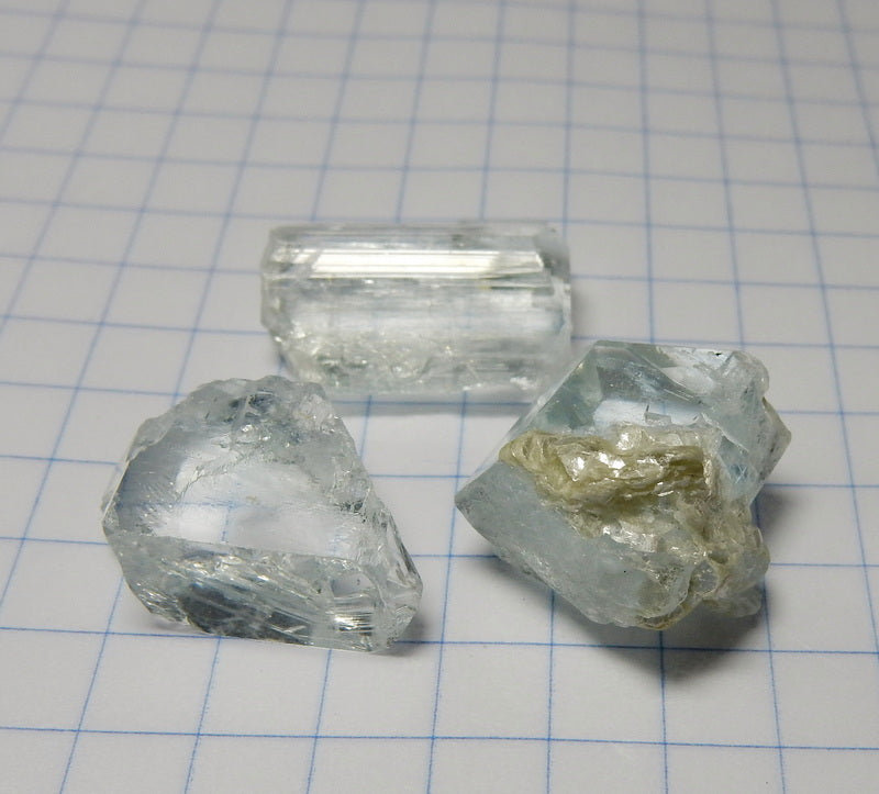 Aquamarine - 63 carats - Hand Select Faceting Gem Rough Crystals - prettyrock.com