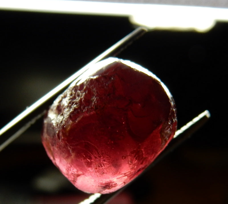 Rhodolite Garnet - 20.57 ct - Hand Select Facet Gem Rough Crystals - prettyrock.com