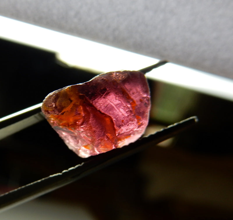 Rhodolite Garnet - 38.40 ct - Hand Select Facet Gem Rough Crystals - prettyrock.com