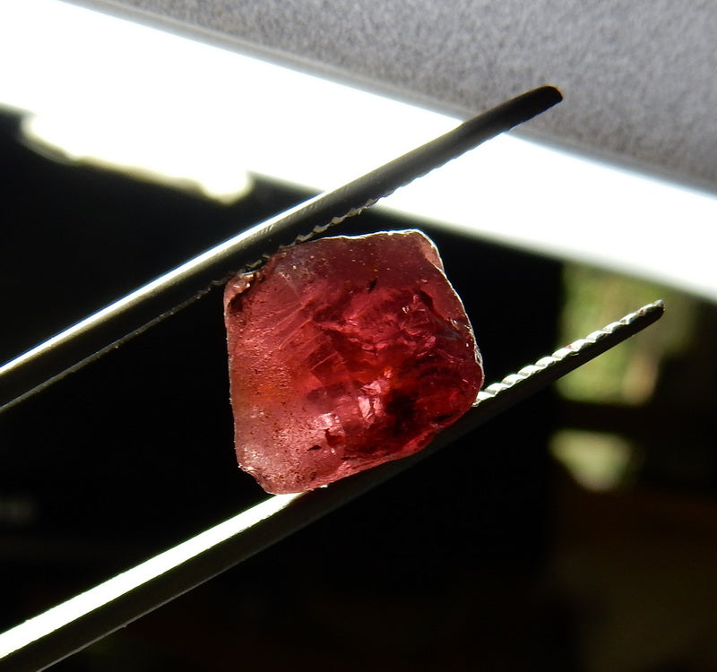 Rhodolite Garnet - 36.35 ct - Hand Select Facet Gem Rough Crystals - prettyrock.com