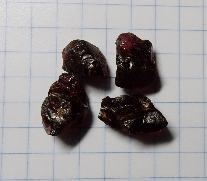 Rhodolite Garnet - 44.01 ct - Hand Select Facet Gem Rough Crystals - prettyrock.com