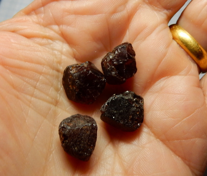 Rhodolite Garnet - 38.74 ct - Hand Select Facet Gem Rough Crystals - prettyrock.com