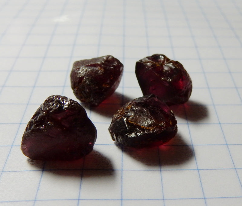 Rhodolite Garnet - 38.74 ct - Hand Select Facet Gem Rough Crystals - prettyrock.com