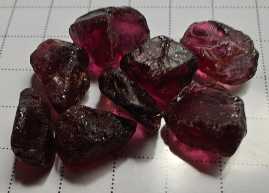 36.99ct Rhodolite Garnet - Hand Select Gem Rough - prettyrock.com