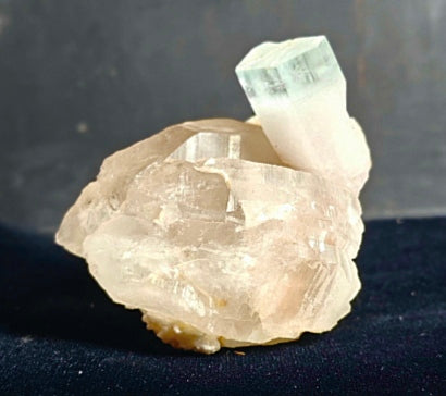 250g Aquamarine & morganite on Quartz crystal - Mineral Specimen - prettyrock.com