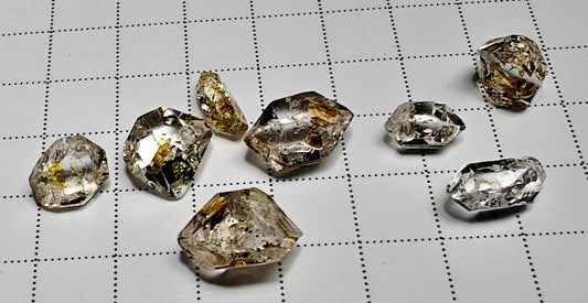 Petroleum Included Quartz - 9.82ct - Hand Select Gem Rough