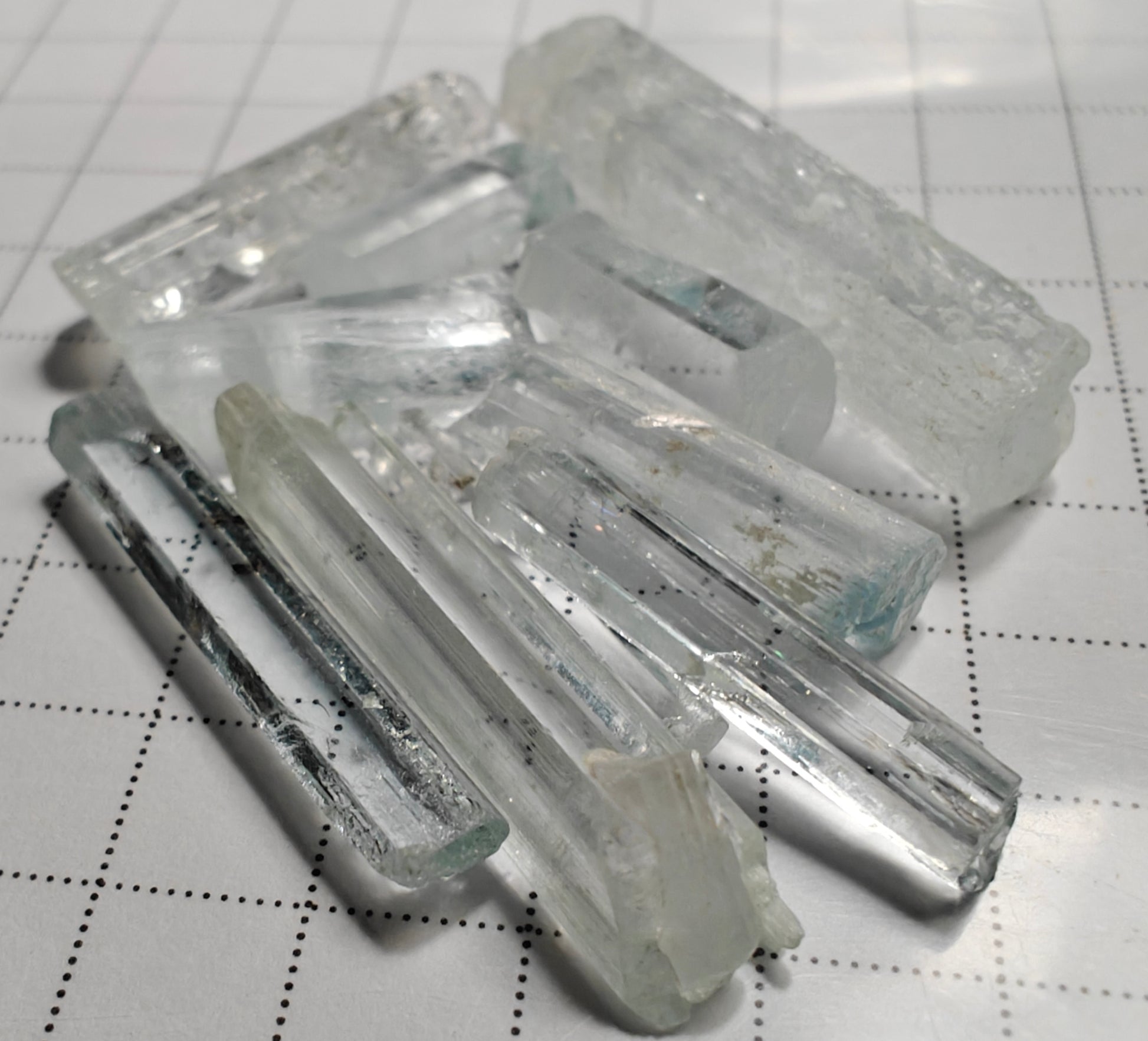 Aquamarine - 41 carats - Hand Select Faceting Gem Rough Crystals - prettyrock.com