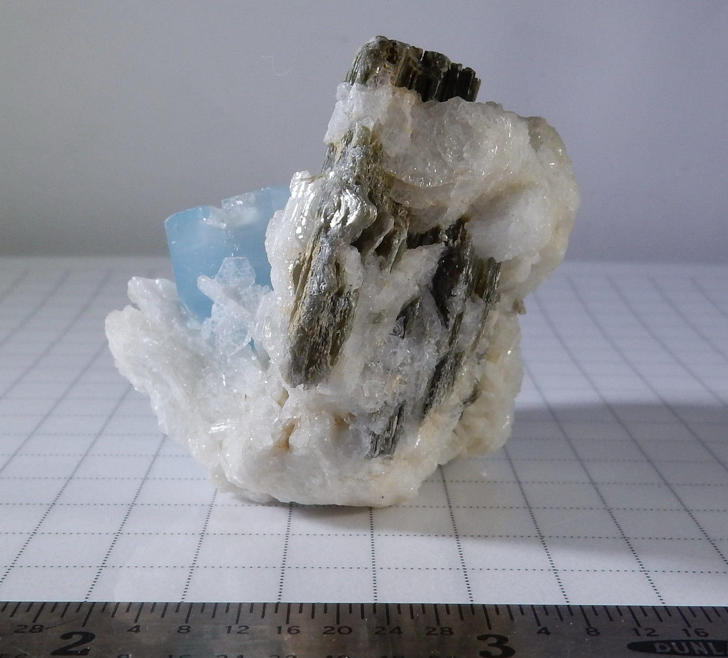 281ct Aquamarine - Mineral Specimen - prettyrock.com