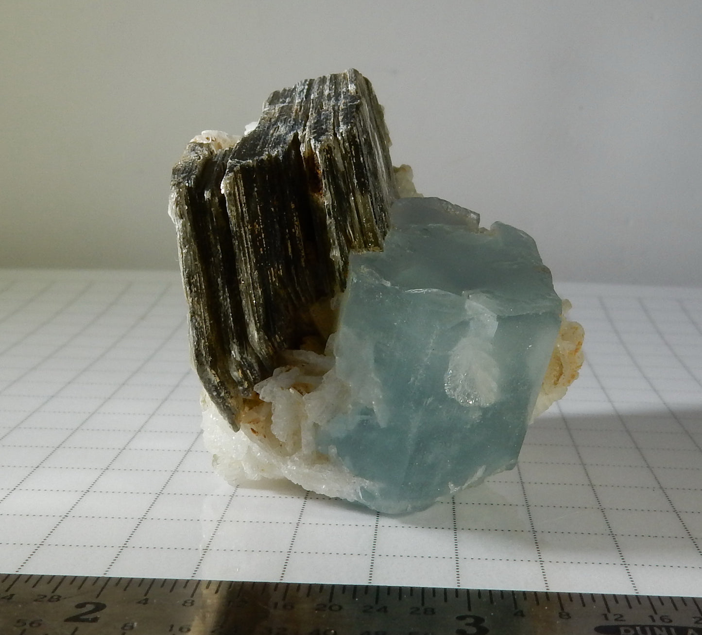 281ct Aquamarine  - Mineral Specimen - prettyrock.com