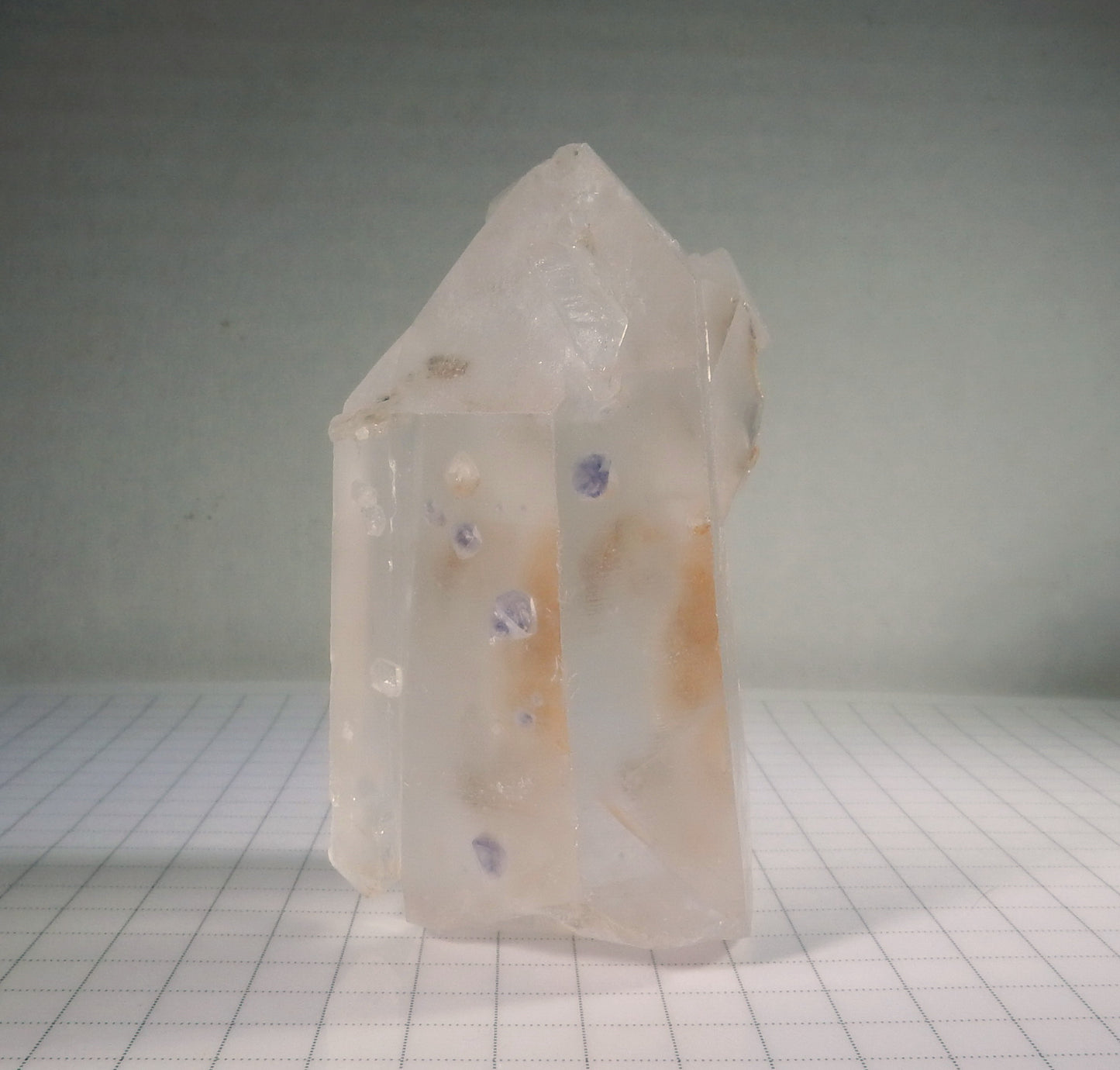 Quartz with Fluorite Inclusions - Mineral Specimen - 741.5 ct - prettyrock.com