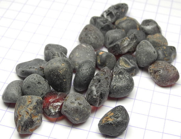 Almandine Garnet - 88ct - Hand Select Gem Rough - prettyrock.com