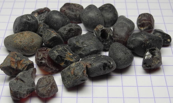 Almandine Garnet - 159.5ct - Hand Select Gem Rough - prettyrock.com