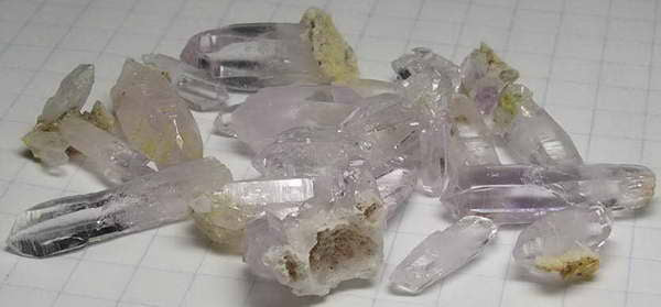 Amethyst Crystals Quartz - 98.9ct - Hand Select Gem Rough - prettyrock.com