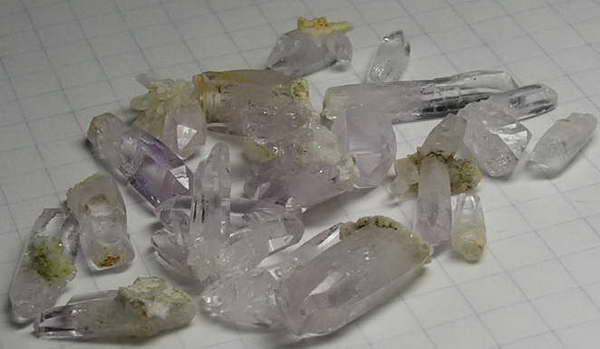 Amethyst Crystals Quartz - 98.9ct - Hand Select Gem Rough - prettyrock.com
