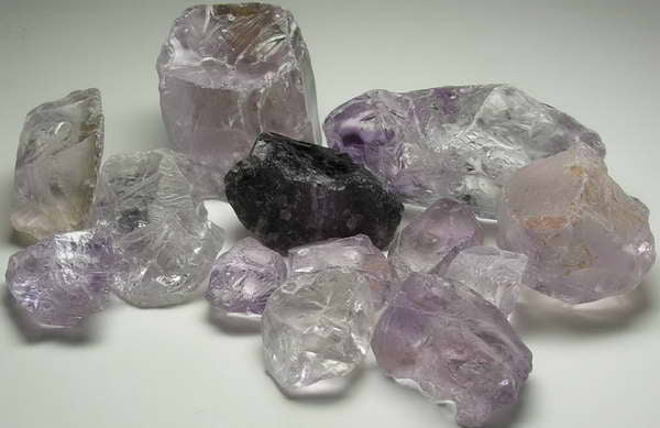 Amethyst Light Quartz - 1444ct - Hand Select Gem Rough - prettyrock.com