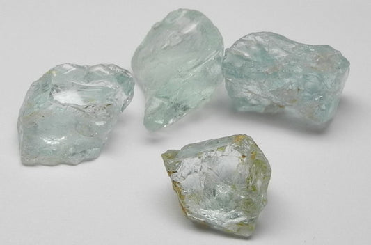 18ct Aquamarine - Hand Select Gem Rough - prettyrock.com