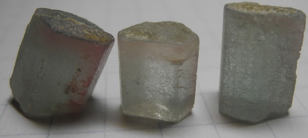 Bi-Color Tourmaline - 25.67ct - Hand Select Gem Rough - prettyrock.com