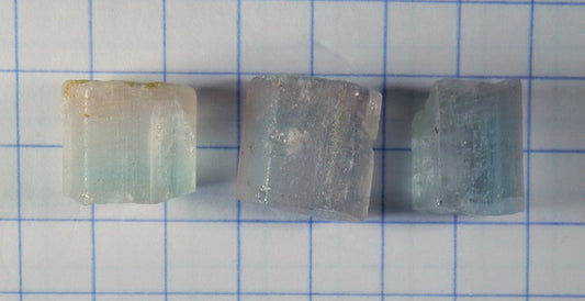 Bi-Color Tourmaline - 30.82ct - Hand Select Gem Rough - prettyrock.com