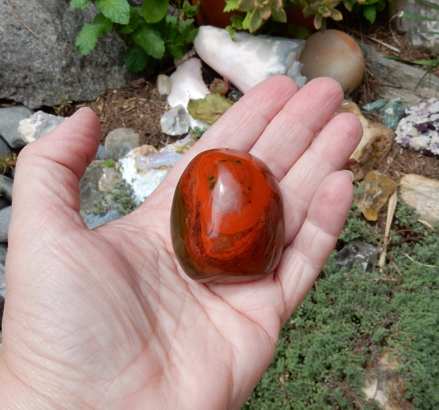 Red Agate Palm Stone - 375 ct - prettyrock.com