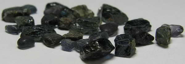 Blue Sapphire - 44.5ct - Hand Select Gem Rough - prettyrock.com