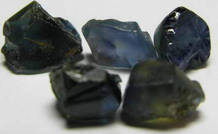 Blue Sapphire - 17.19ct - Hand Select Gem Rough - prettyrock.com