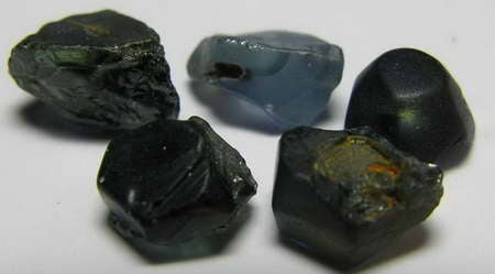 Blue Sapphire - 17.19ct - Hand Select Gem Rough - prettyrock.com