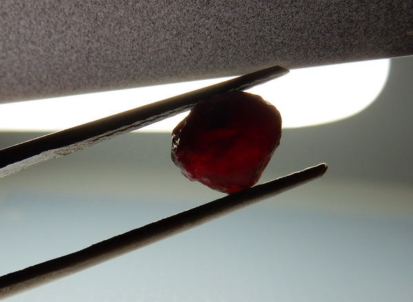 Chrome Pyrope Garnet - 3.02ct - Hand Select Gem Rough - prettyrock.com