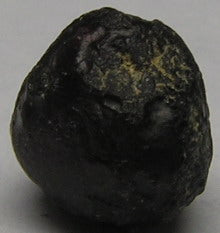 Chrome Pyrope Garnet - 2.99ct - Hand Select Gem Rough - prettyrock.com