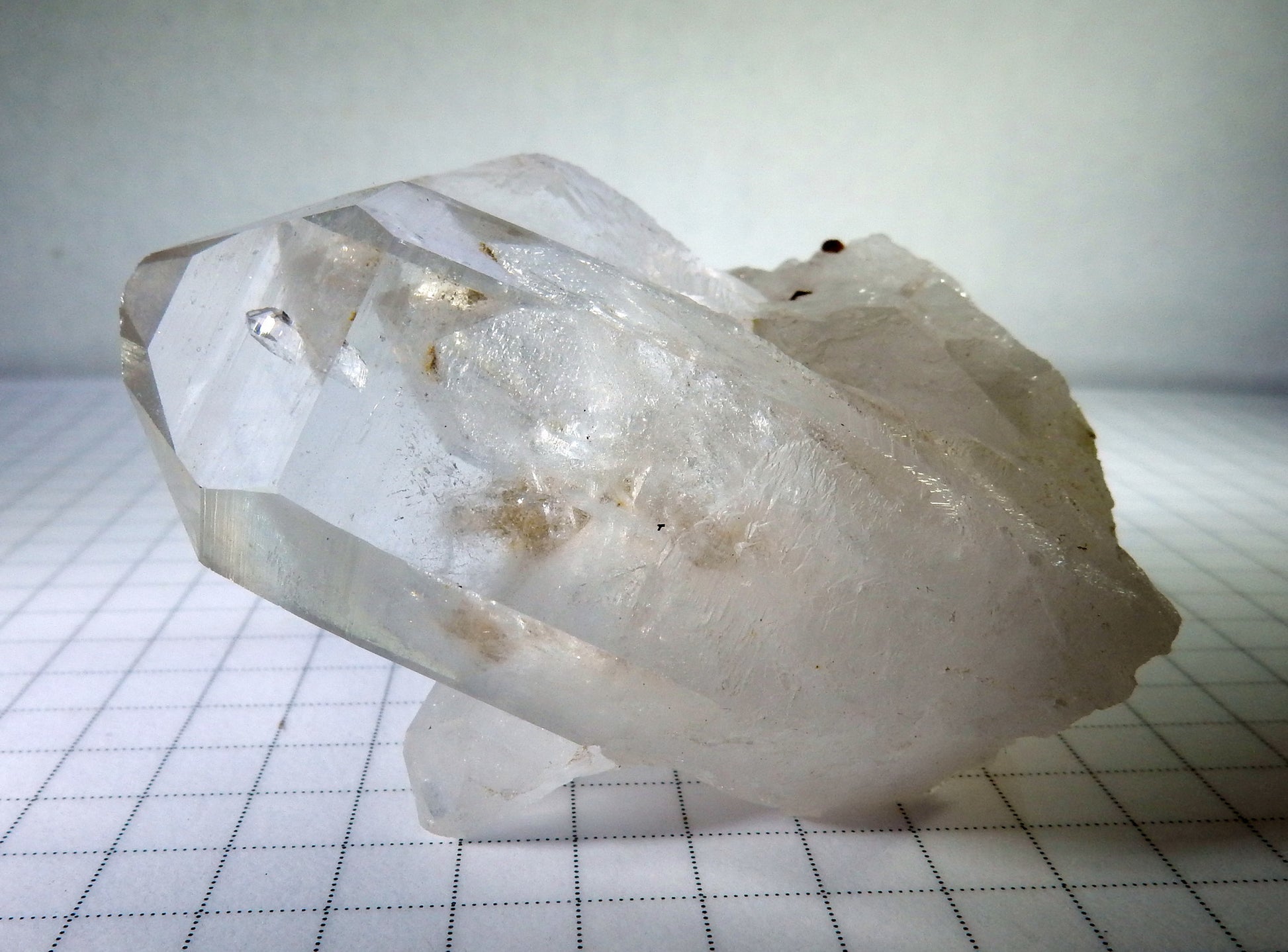 Clear Quartz Crystal Cluster - Mineral Specimen - 488 ct - prettyrock.com