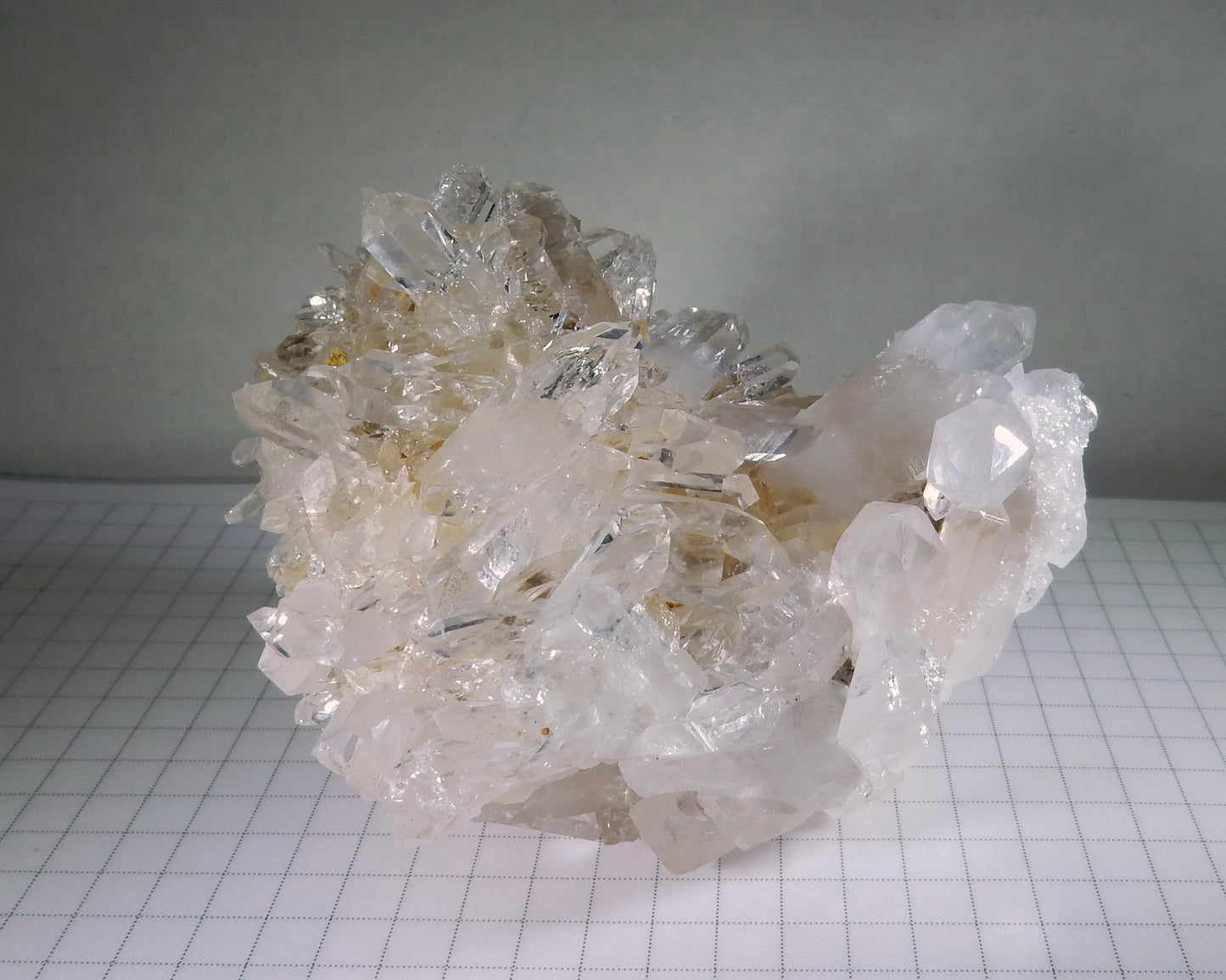 Clear Crystal Quartz Cluster - Mineral Specimen - 1825 ct - prettyrock.com
