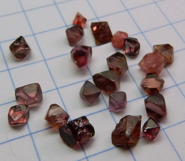 Spinel Crystals - 7.5ct - Hand Select Gem Rough - prettyrock.com