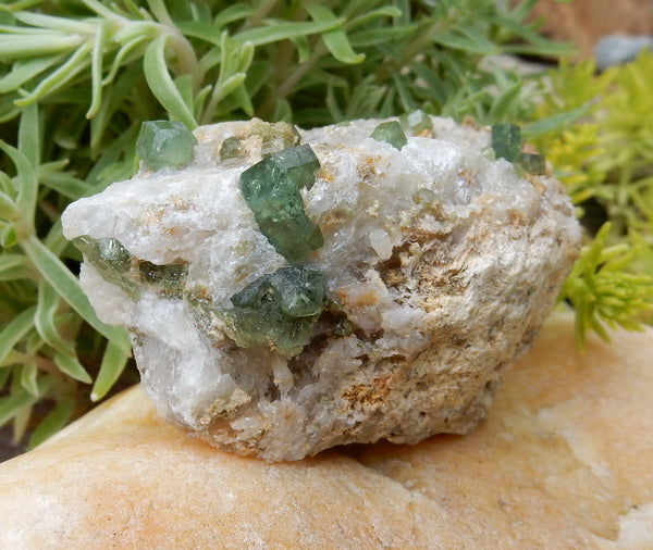 Demantoid Garnet 532ct Hand Select Gem Rough – prettyrockcom