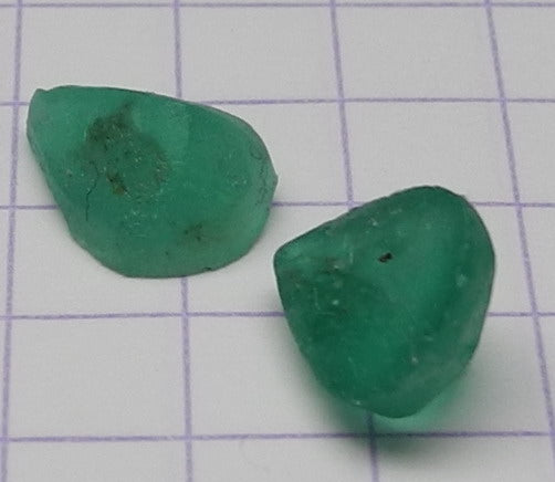 2.4ct Emerald - Hand Select Gem Rough - prettyrock.com