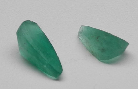 2.45ct Emerald - Hand Select Gem Rough - prettyrock.com