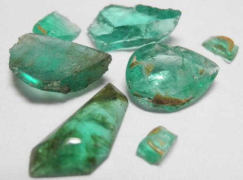 8.92 ct Emerald  - Hand Select Gem Rough - prettyrock.com