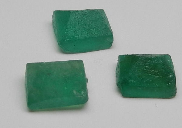 4.43ct Emerald  - Hand Select Gem Rough - prettyrock.com