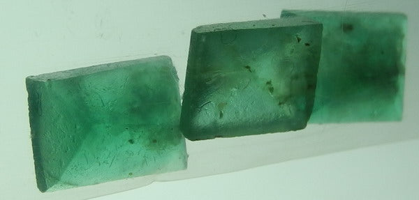 3.94ct Emerald - Hand Select Gem Rough - prettyrock.com