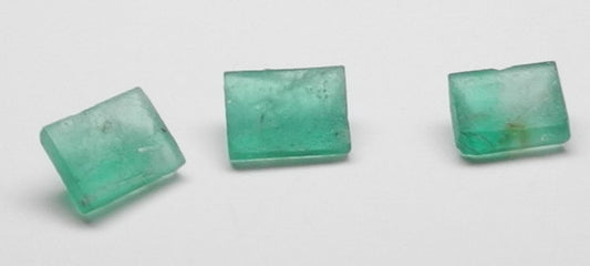 4.23ct Emerald - Hand Select Gem Rough - prettyrock.com