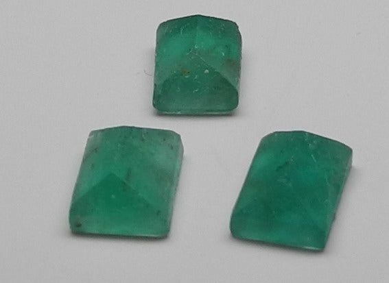 4.23ct Emerald  - Hand Select Gem Rough - prettyrock.com