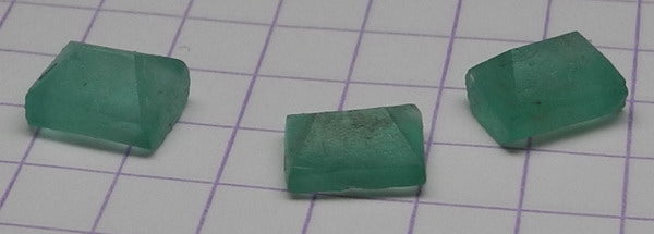 4.05ct Emerald - Hand Select Gem Rough - prettyrock.com
