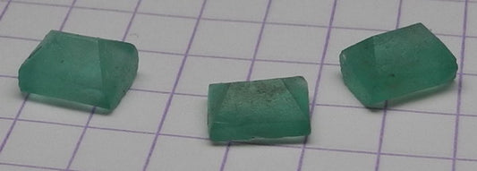 4.05ct Emerald - Hand Select Gem Rough - prettyrock.com