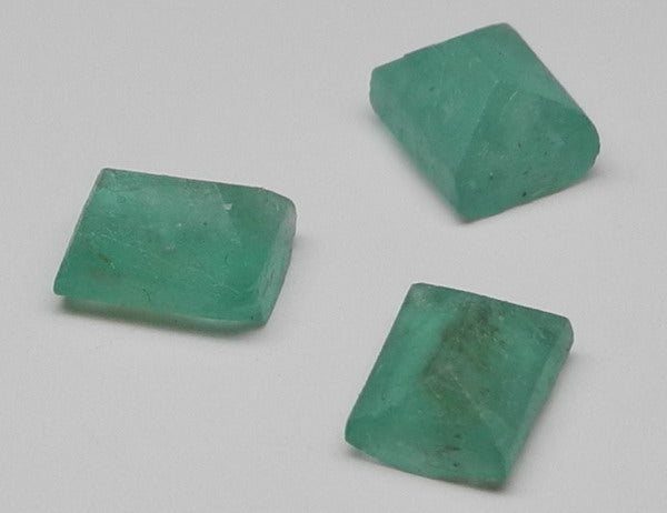 4.05ct Emerald - Hand Select Gem Rough - prettyrock.com