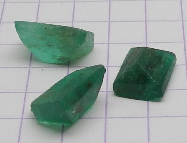 6.12ct Emerald  - Hand Select Gem Rough - prettyrock.com