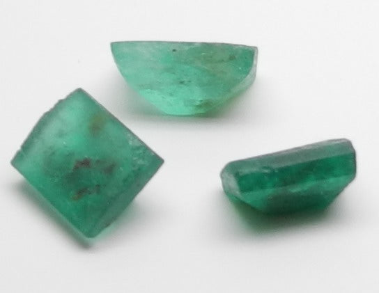 6.12ct Emerald  - Hand Select Gem Rough - prettyrock.com