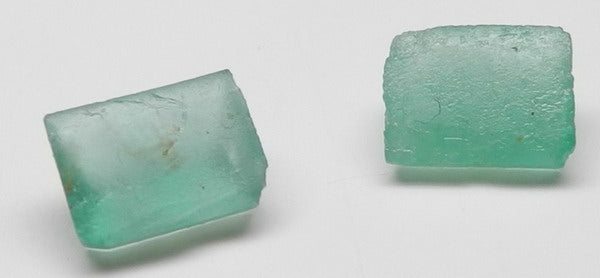 2.5ct Emerald - Hand Select Gem Rough - prettyrock.com