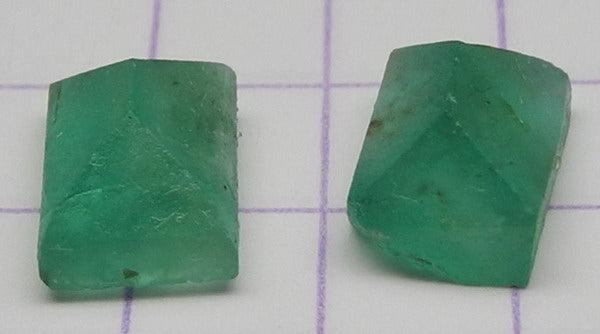 2ct Emerald - Hand Select Gem Rough - prettyrock.com