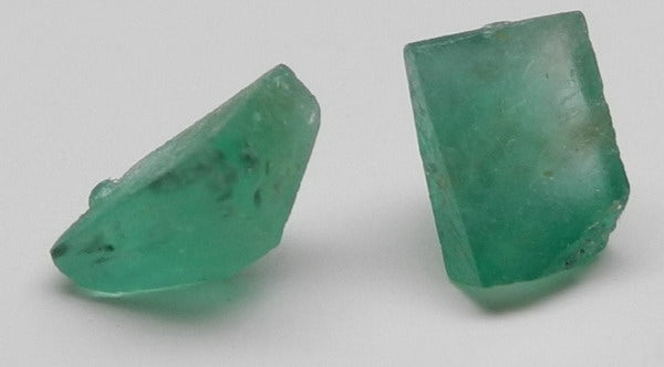 2ct Emerald - Hand Select Gem Rough - prettyrock.com